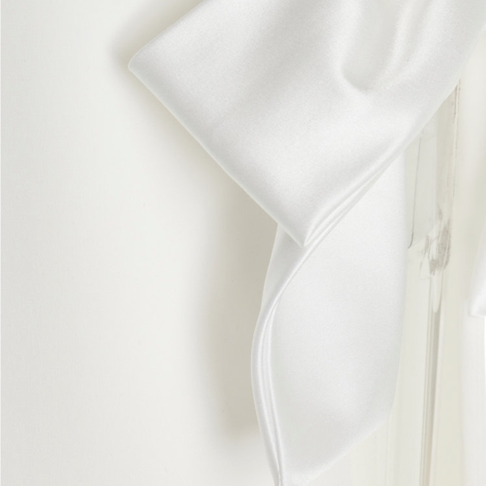 Monot Elegant White Backless Dress w/ TAGS - Picture 6 of 10